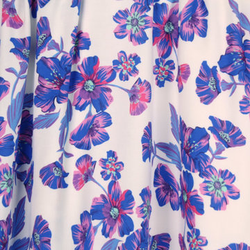 Viscose - Wit met Blauw-roze bloemenprint
