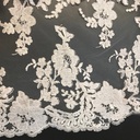 Kant - Bloemen op mesh haute ecru-3
