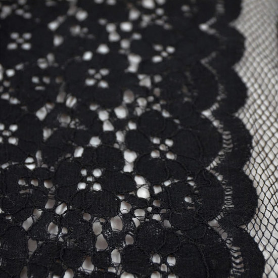 Kant - Zwart met bloemen LMV-2