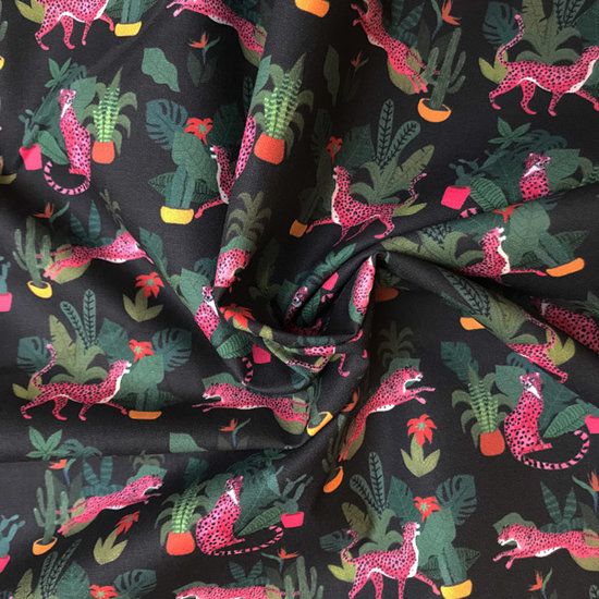 Katoen -  Verstopt luipaard bij bloempot-3