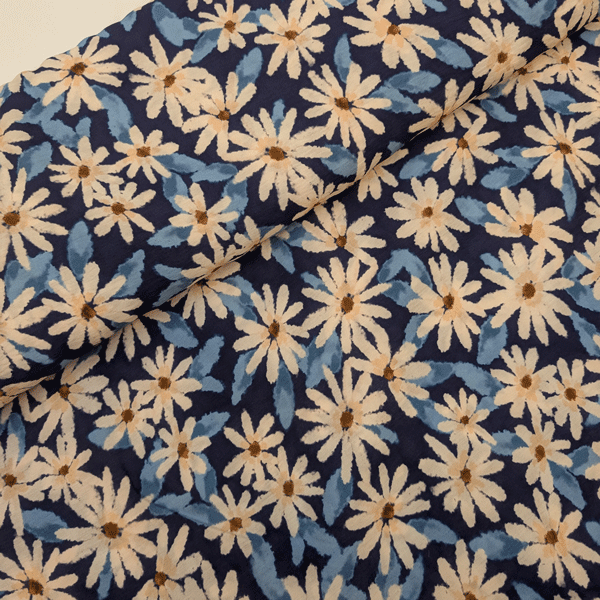 Viscose - Witte margrieten op blauw 