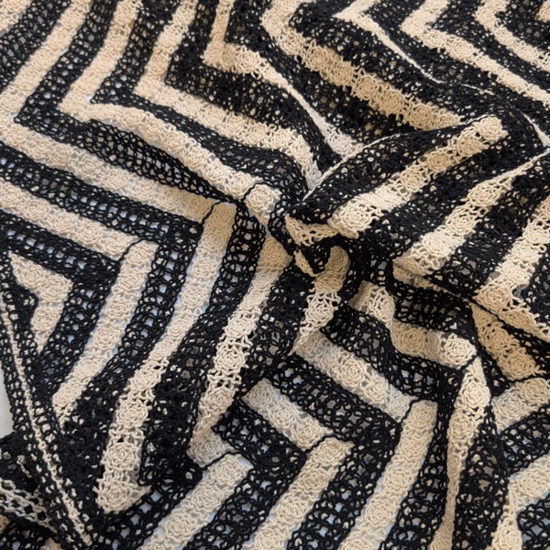 Gehaakt - Grafisch zwart ecru fi