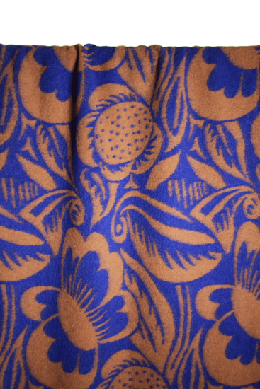 Mantelstof  - Blue and brown flower wool