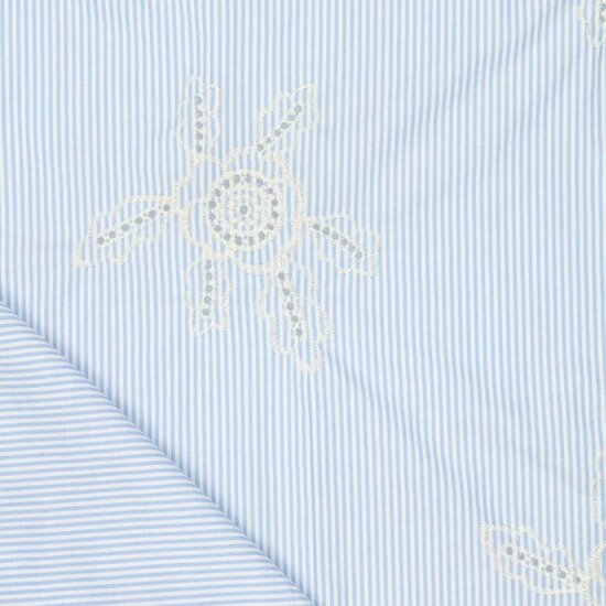 Broderie - Blauw gestreept met grote bloem
