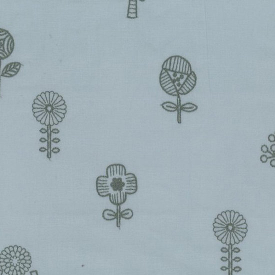 Katoen - Handwerkbloemen op lichtblauw