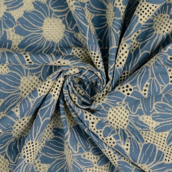 Broderie - Opengewerkt grote bloemen blauw
