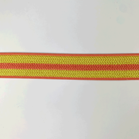 Elastiek 25mm - gele structuur met koraalroze lijn
