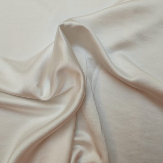 Viscose satijn - off white 702