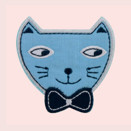 Applicatie - blauwe kat met strik