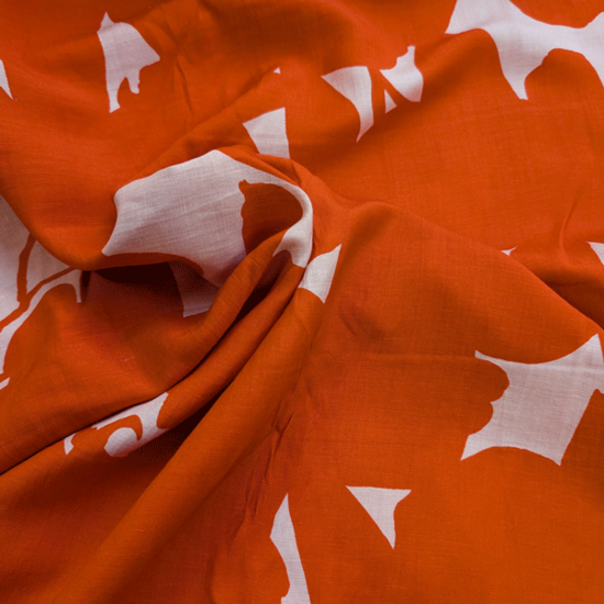 Viscose - Lichtroze met oranje bloemen fi