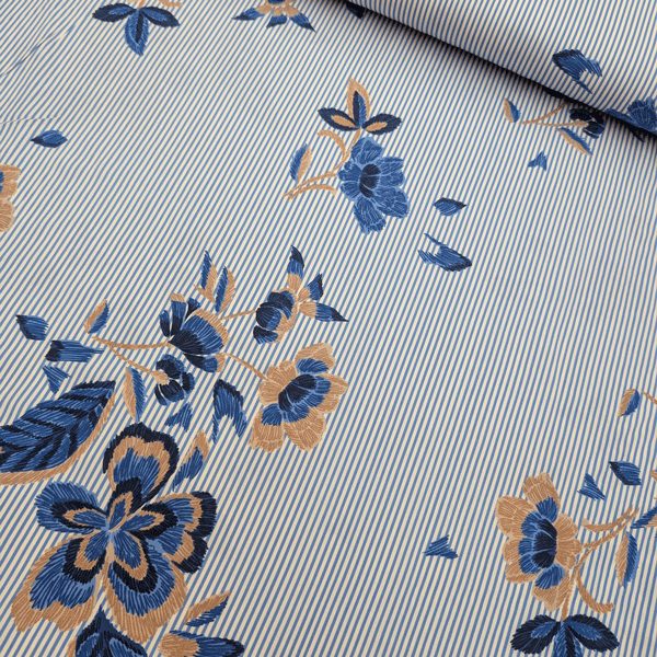 Viscose - Bruinblauw bloem op streep