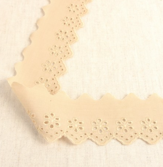 Broderie anglaise 50mm - beige 40