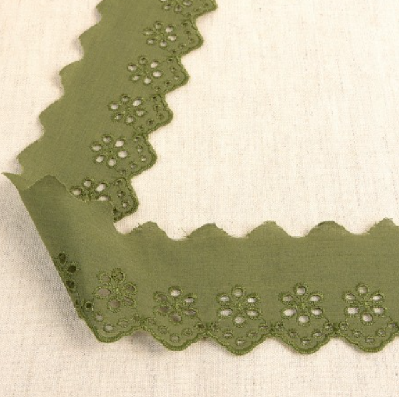 Broderie anglaise 50mm - mosgroen 64