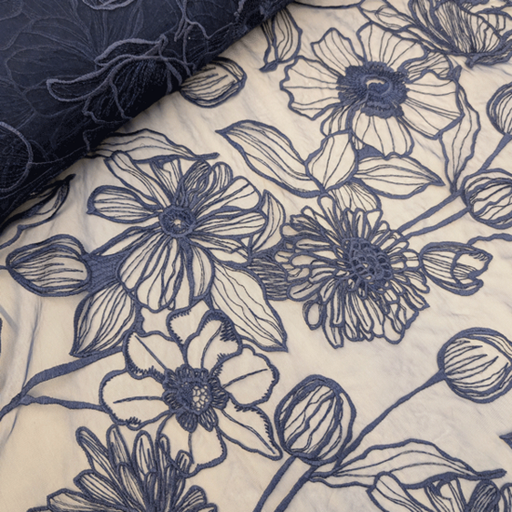 Kant - Donkerblauw met bloemen 2